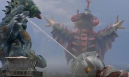 一只小霸兽吃瓜视频,萌态十足引网友爆笑