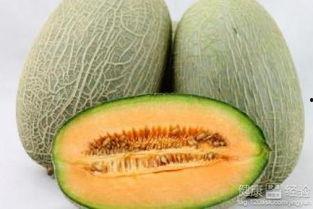 婴儿吃哈密瓜的视频教程,轻松喂食，营养满分