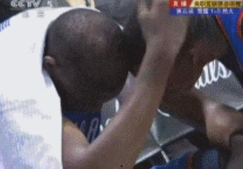 两个吃瓜群众互喷视频在线观看,吃瓜群众互喷视频引发热议