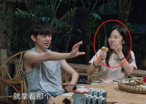 小时候的吃瓜糗事视频,那些让人捧腹大笑的瞬间