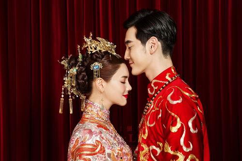 新娘穿婚纱视频吃瓜,这剧情太精彩了！