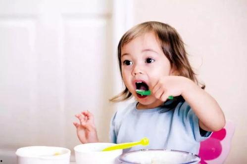 宝宝吃伊丽莎白瓜视频,甜蜜滋味与亲子时光