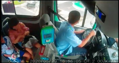 邳州二哥吃瓜事件视频最新,一场网络热议背后的真相揭秘